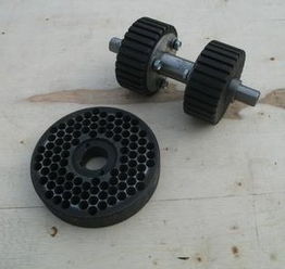 燃料顆粒機(jī)與飼料生產(chǎn)線 山東曲阜華誠(chéng)機(jī)械的專業(yè)制造